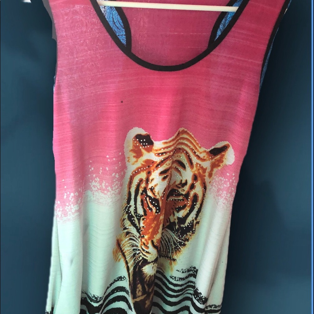 blings on tiger print - Picture 3 of 7